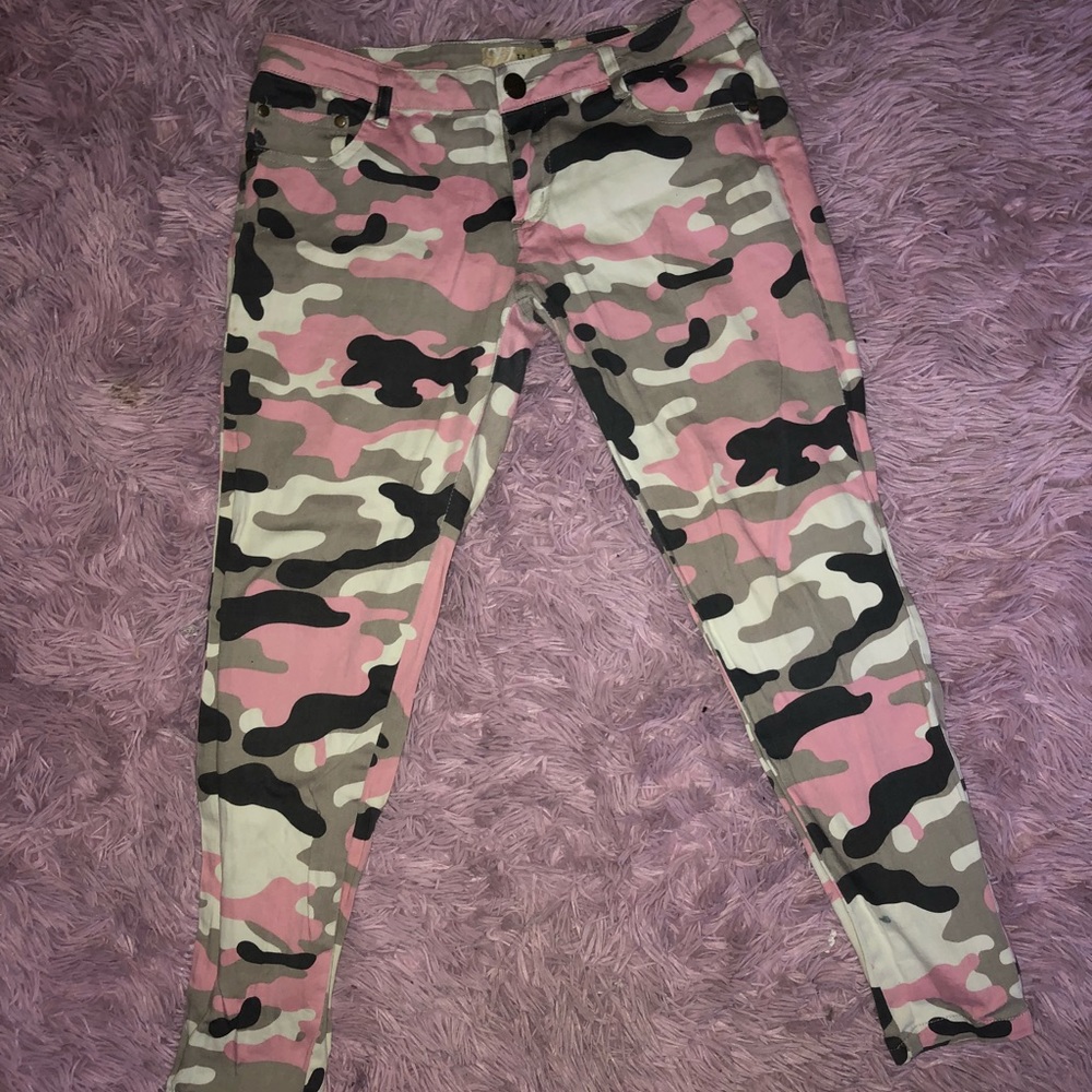 Clothes - Picture 2 of 2